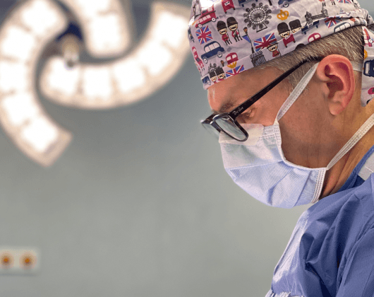 Dr. Renato Zaccheddu, aesthetic and plastic surgeon, during a surgery